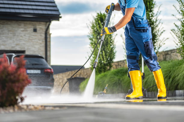 Best Gutter Cleaning  in Lowell, AR